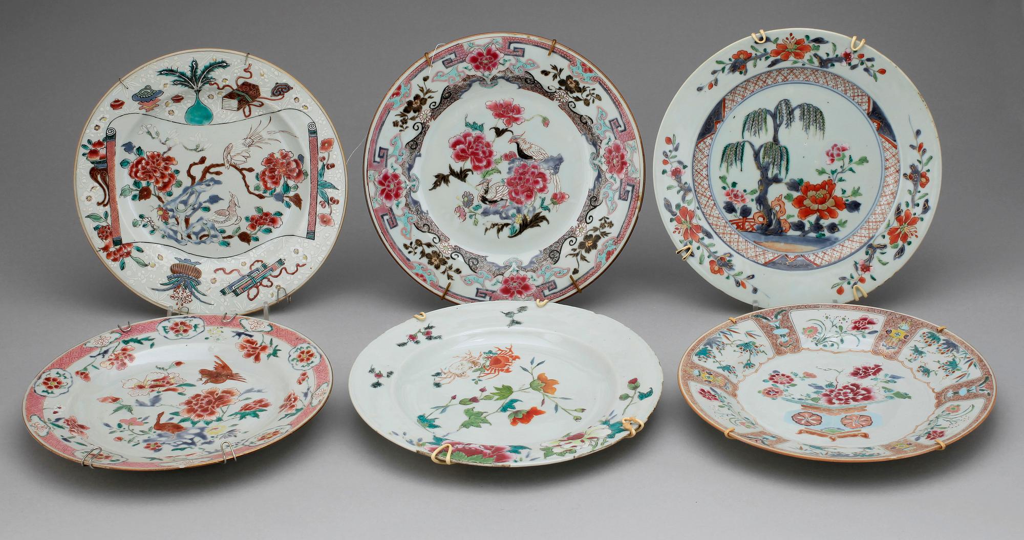 TALLRIKAR, 11 st, olika, porslin, Kina, Qianlong, 1700-tal.