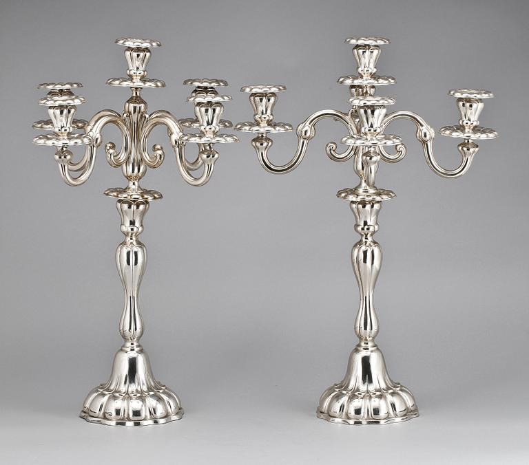 KANDELABRAR, ett par, silver. Hugo Böhm, Tyskland. 1800/1900-tal.