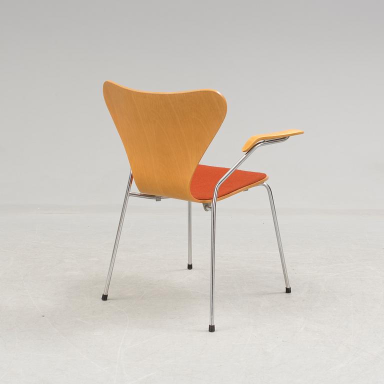 ARNE JACOBSEN, karmstol, "Sjuan", Fritz Hansen, Danmark, 1980.