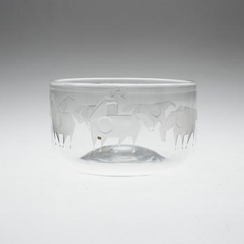 A Tom Möller glass bowl, for Reijmyre, 1960s.