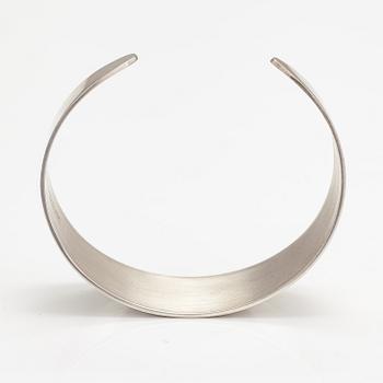 Pekka Piekäinen, Armband, sterlingsilver. Platinoro, Åbo.