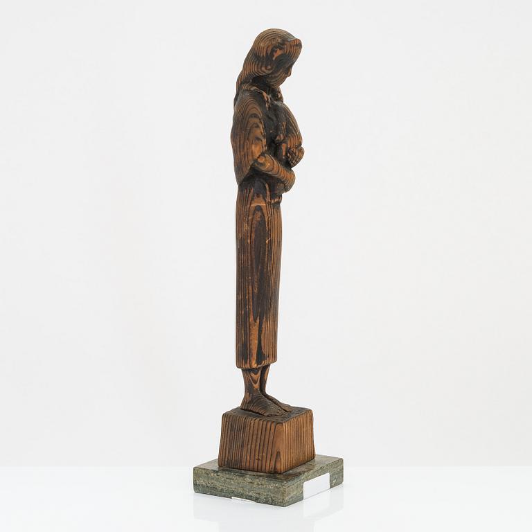 Gunnar Uotila, skulptur, trä, signerad och daterad 1943.