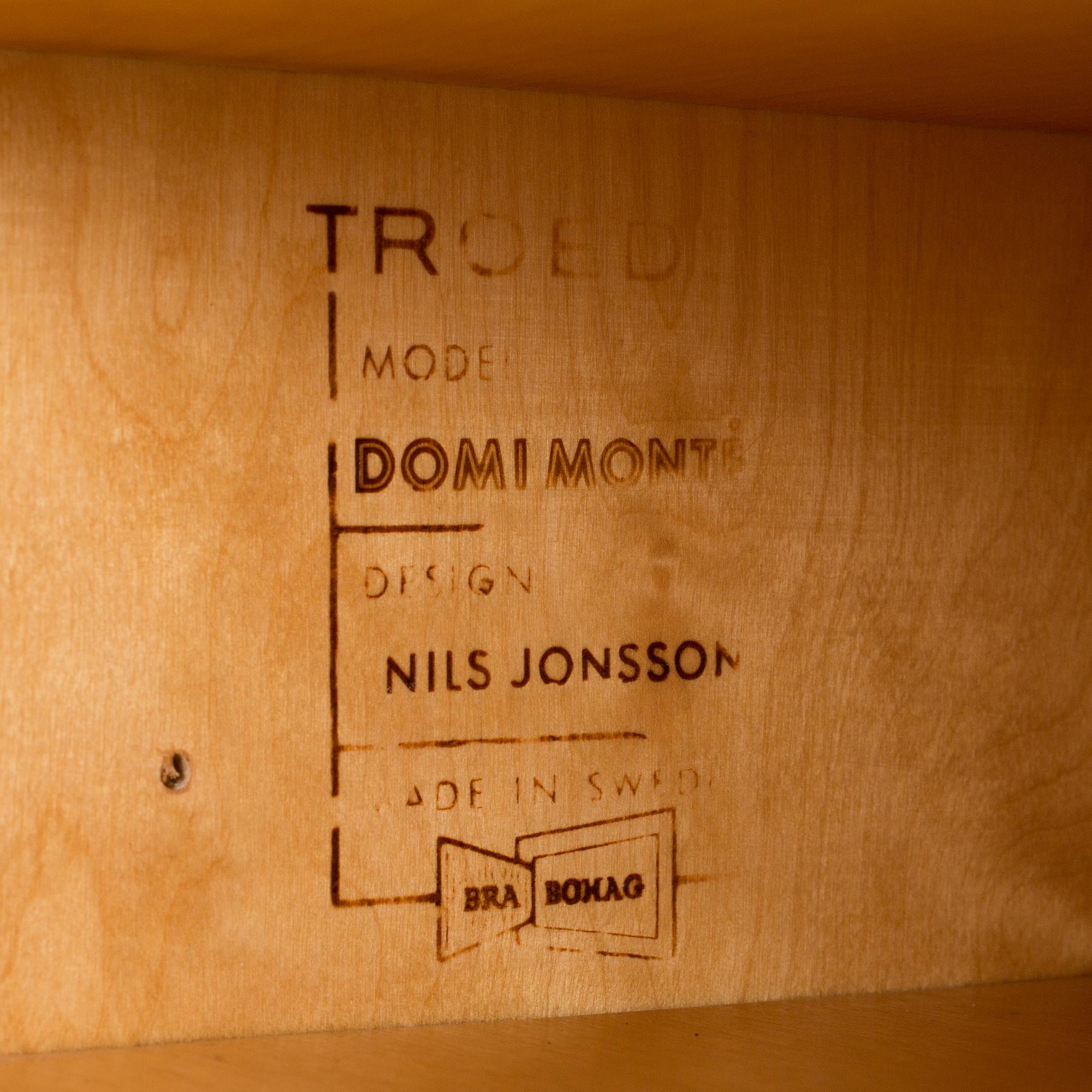 SKÅP, "Domi Monte", Nils Jonsson, Troeds, Bjärnum.