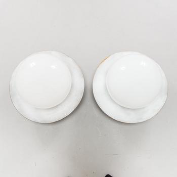 Paavo Tynell, vägg/taklampor, ett par, utebelysning, Idman 1900-talets mitt.