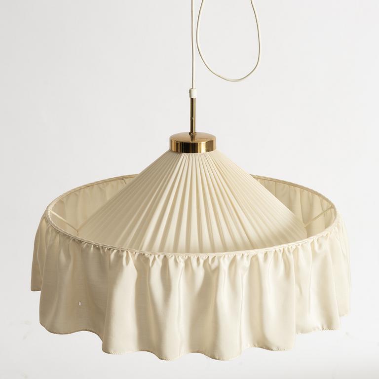 Josef Frank, taklampa, modell 2560, Firma Svenskt Tenn.