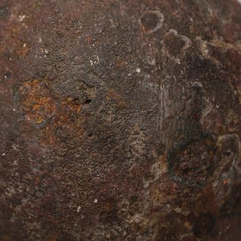 KANONKULA, järn, troligen 1600-tal.