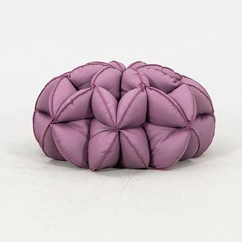 Lisa Hilland, sittpuff "lumi pouf" för Myntha 2000-tal.