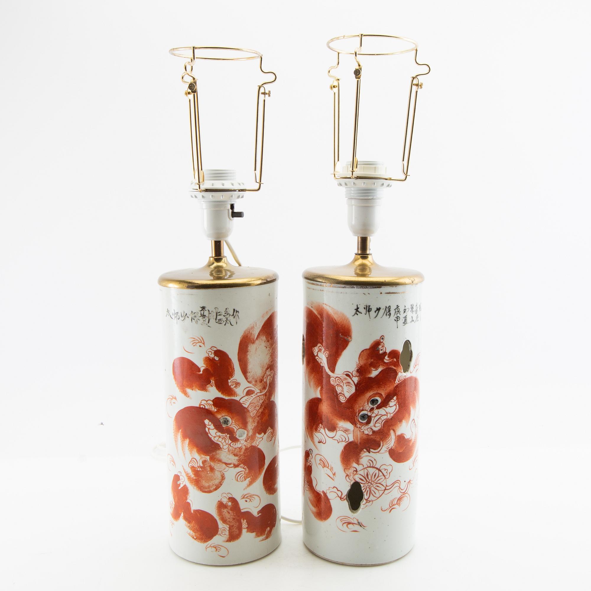 Bordslampor två st Kina 1900-tal porslin.