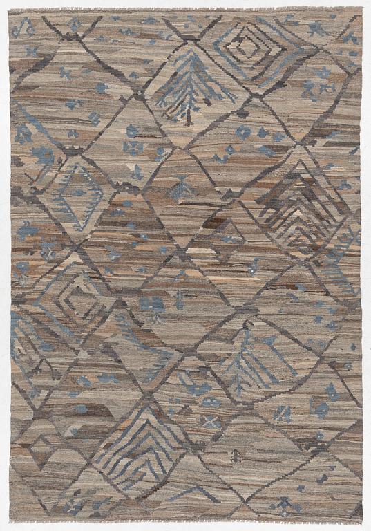 A Kelim carpet, c. 300 x 210 cm.