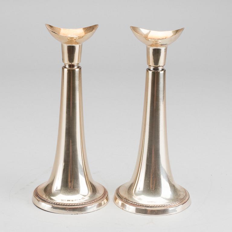 CG HALLBERG, silver, ett par ljusstakar, 1961 Stockholm.