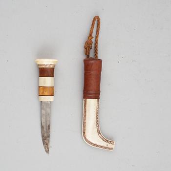 Sune Enoksson, a rendeer horn Sami knife, signed.