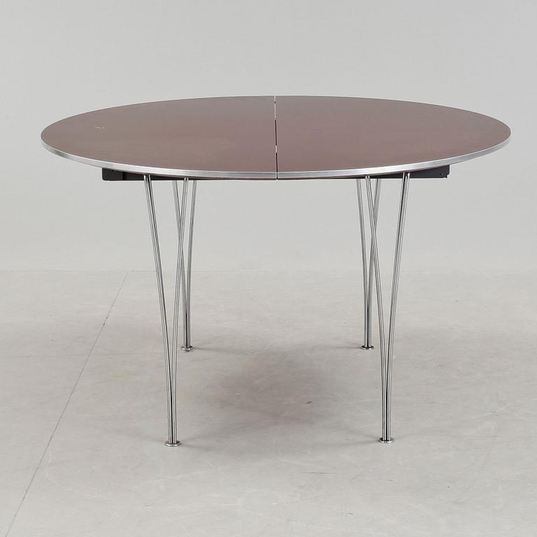 BORD, "Supercirkel", Bruno Mathsson & Piet Hein, 1900-talets fjärde kvartal.