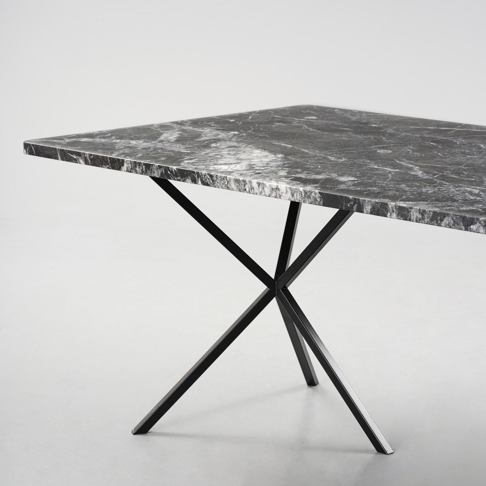 Per Söderberg, matbord, "NEB Dining Table", No Early Birds, Stockholm, 2022.