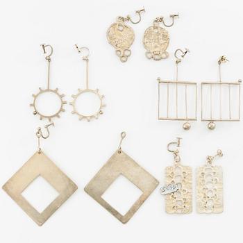 Lars Arby, five pairs of earrings, silver.