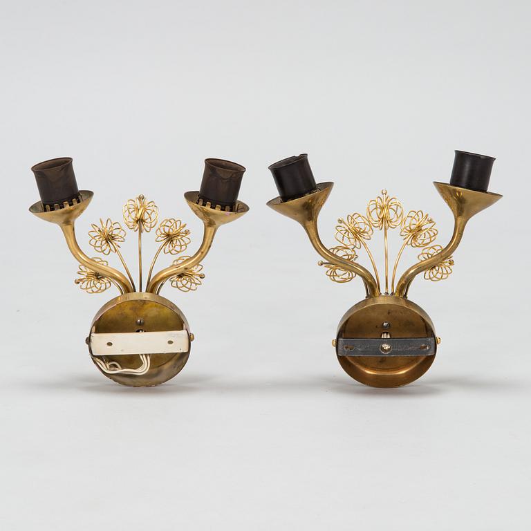 Paavo Tynell, vägglampor ett par, modell 9453 för Taito 1900-talets mitt.