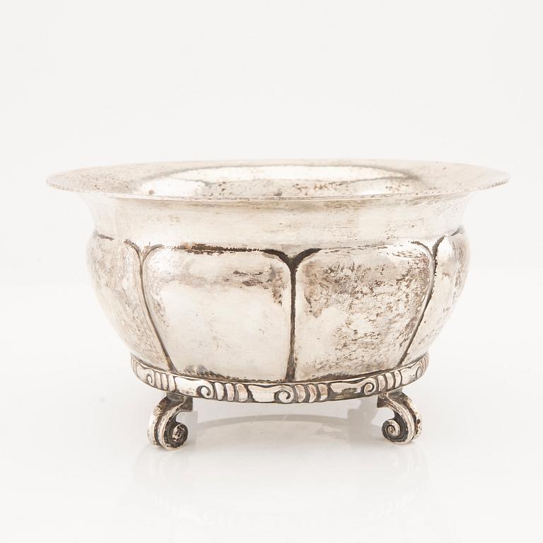 A Swedish 20th century silver bowl on stand mark of K Andersson Stockholm 1950s weight 470 grams.