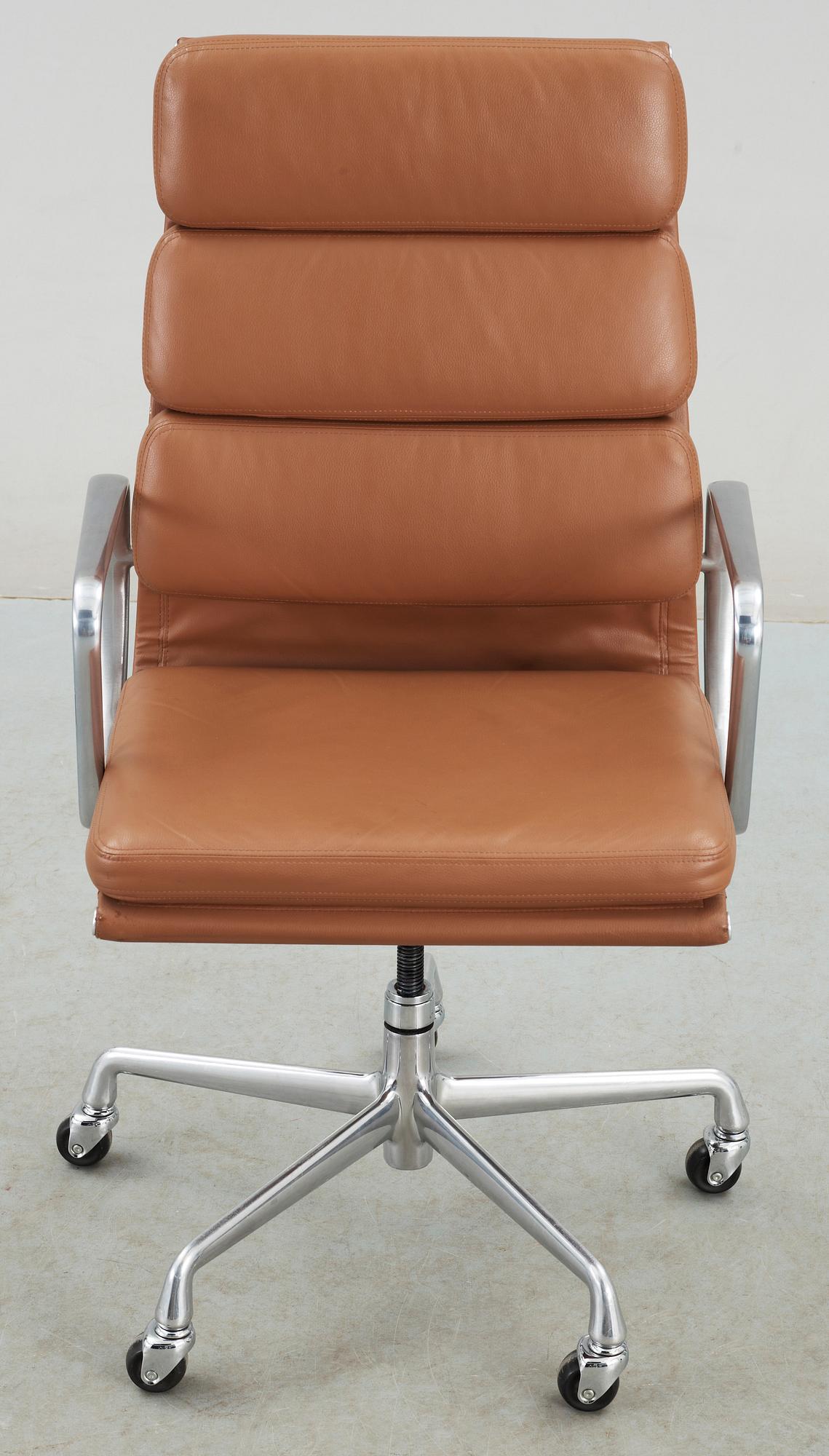 ARBETSSTOL, Charles Eames, EA 217/Softpad, Herman Miller, 1980-tal.