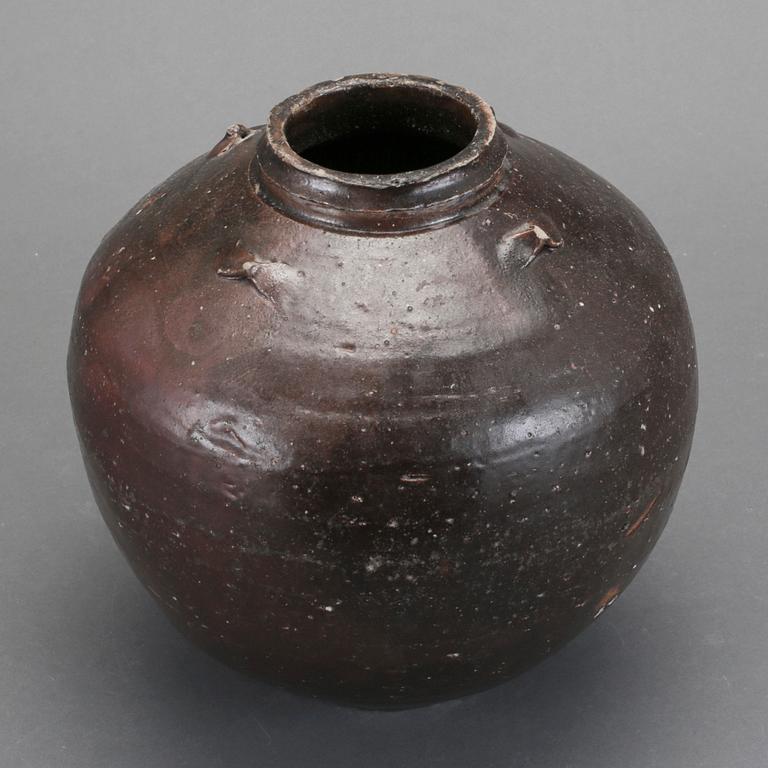 KÄRL, stengods, Kina, 1800/1900-tal.