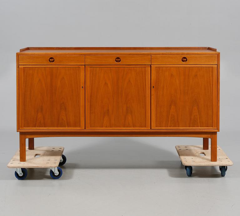 SIDEBOARD, Sven Engström och Gunnar Myrstrand, Skaraborgs Möbelindustri AB, Tibro, 1960-tal.