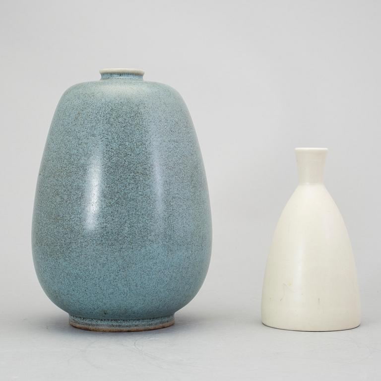 2 stoneware vases by Erich och Ingrid Triller in Tobo.