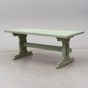 A trestle table, second half of the 20th century.