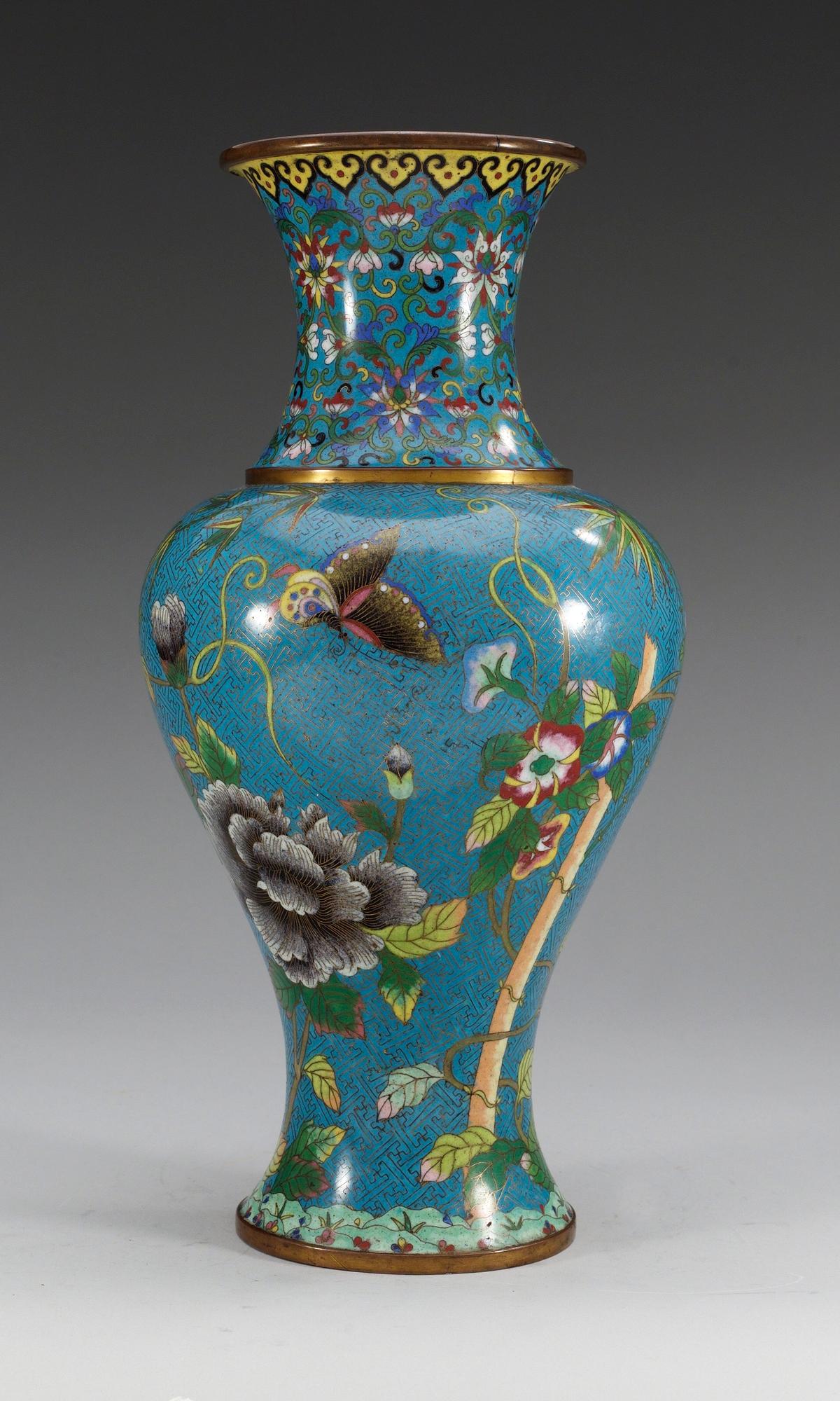 VAS, cloisonné. Qing dynastin.