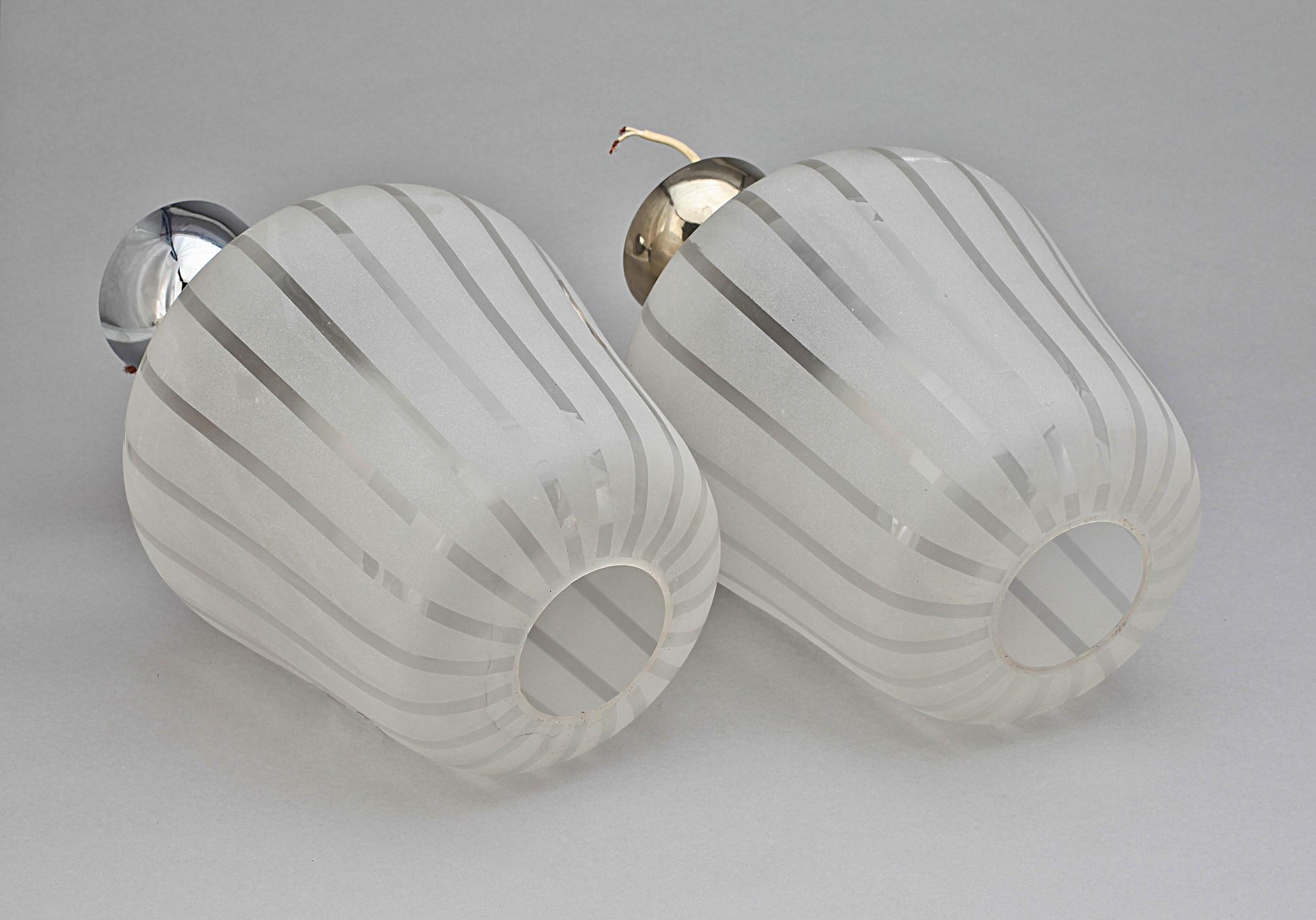 TAKLAMPOR, ett par, funkis, 1930-/40-tal. H ca 38.