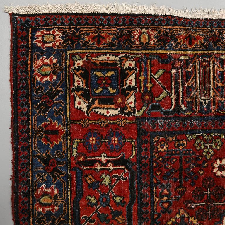 MATTA, troligen Bachtiar, 1900-talets senare del, 300 x 234 cm.