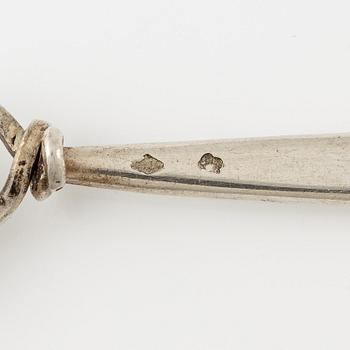 Vivianna Torun Bülow-Hübe, a brooch/pendant, silver with stone.