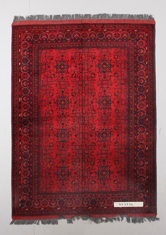 MATTA, Afghan, ca 210 x 150 cm.