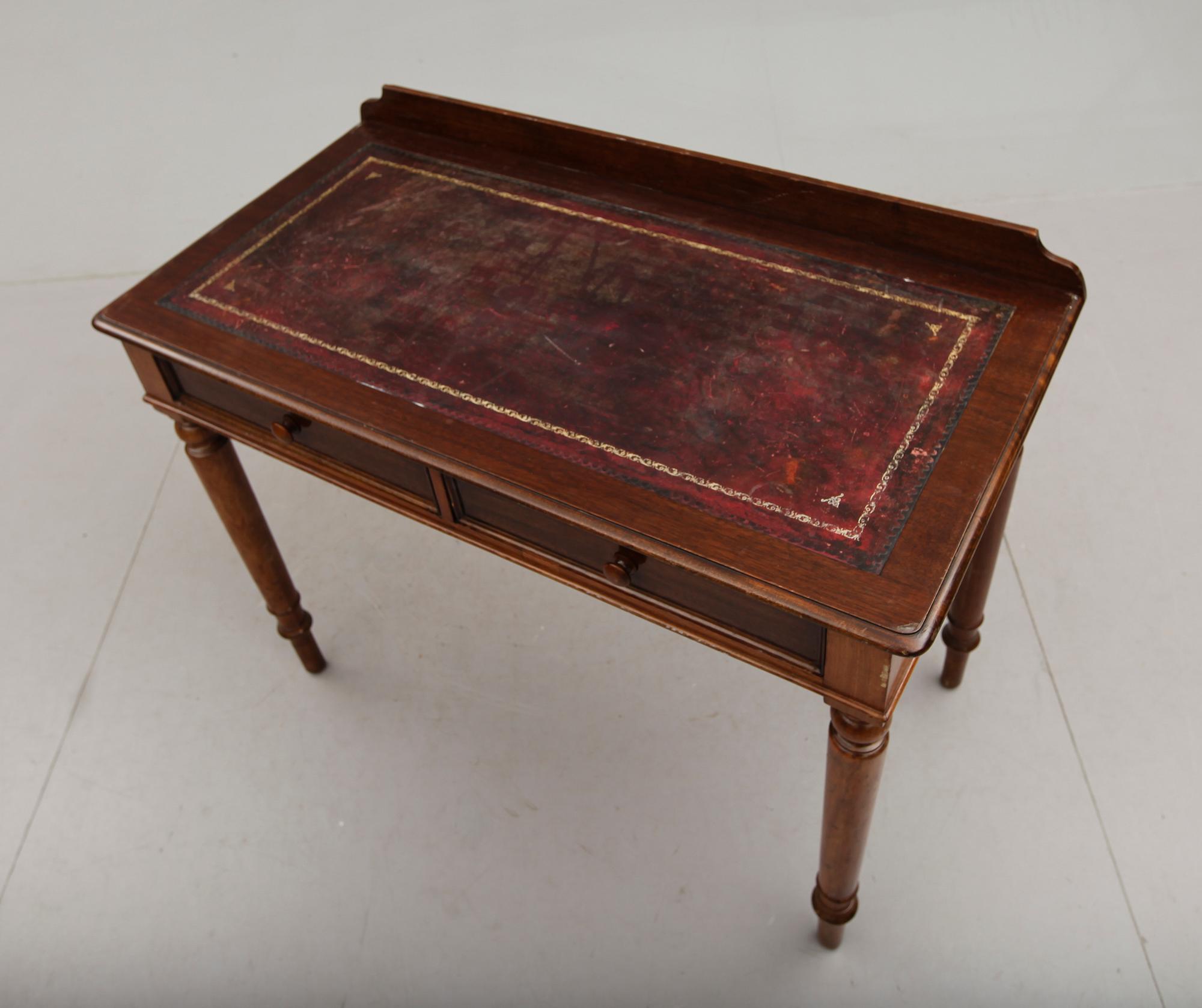SKRIVBORD, England, 1800-talets andra hälft.