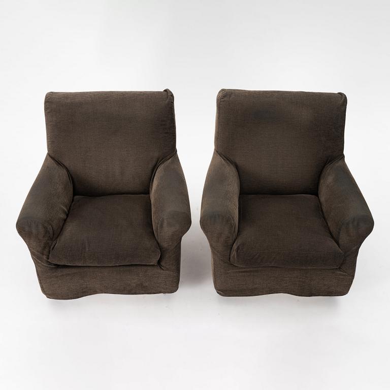 Antonio Citterio, "Nonna Maria", a pair of easy chairs and one ottoman, Flexform, Italy.