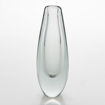 Gunnel Nyman, a vase signed G. Nyman Nuutajärvi Notsjö, unclear date.