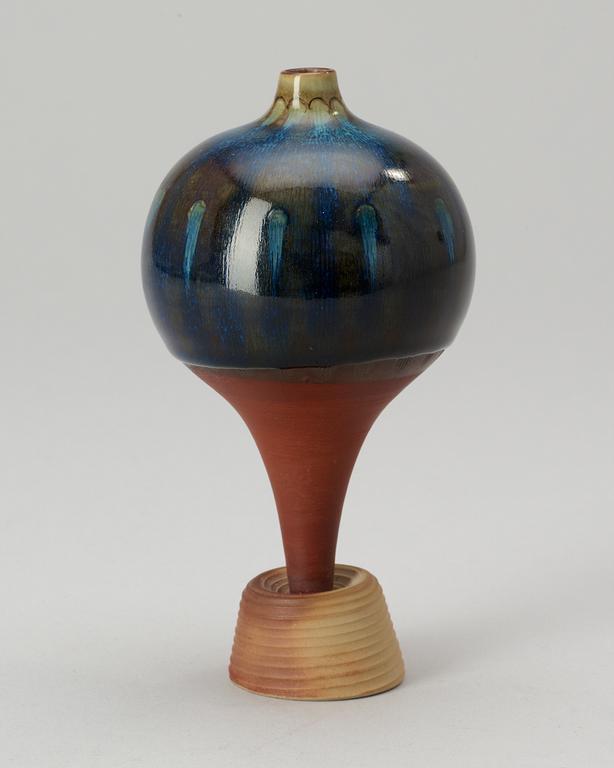 A Wilhelm Kåge Farsta vase, 'Spirea', Gustavsberg studio 1950's.