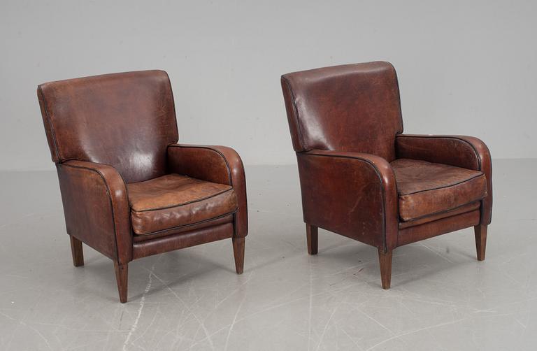 FÅTÖLJER, ett par, 1900-talets andra hälft.