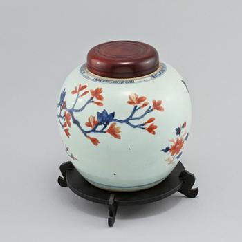 BOJAN, porslin, Kina, 1700-tal.