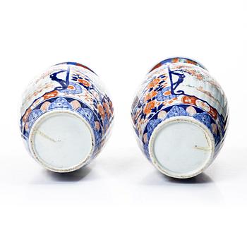 Golvvaser, ett par, Japan, 1800-tal.