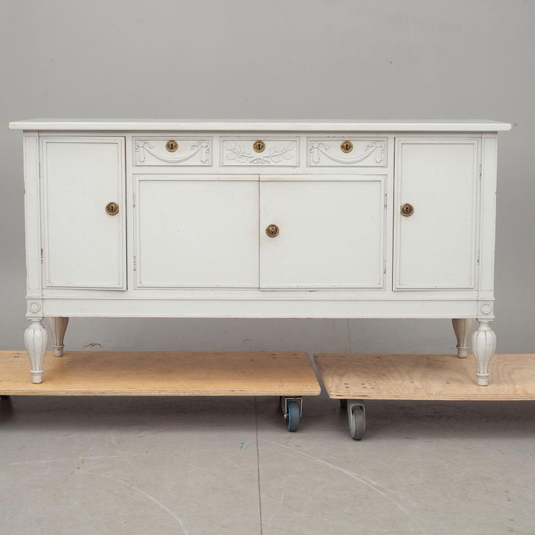 SKÄNK, gustaviansk stil, 1800/1900-tal.