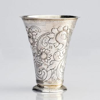 Anders Hammarström, bägare, delvis förgyllt silver, Eskilstuna 1768. Rokoko.