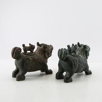 Incense burners 2 pcs in the form of Foo dogs China 20th century bronze.