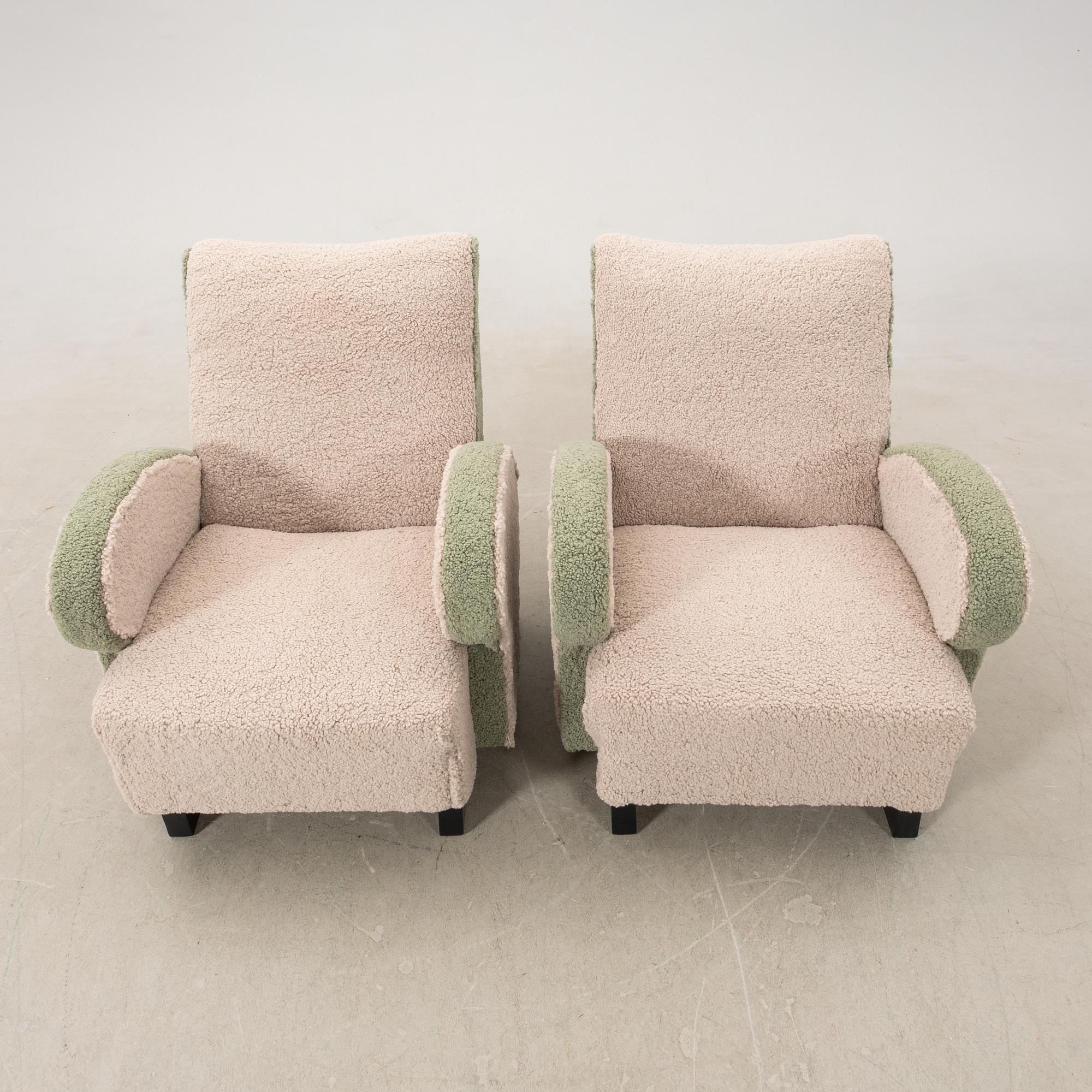 Armchairs, a pair from the 1940s/50s.