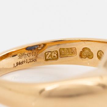 Ring carmosé, 18K guld med safir och gammalslipade diamanter.