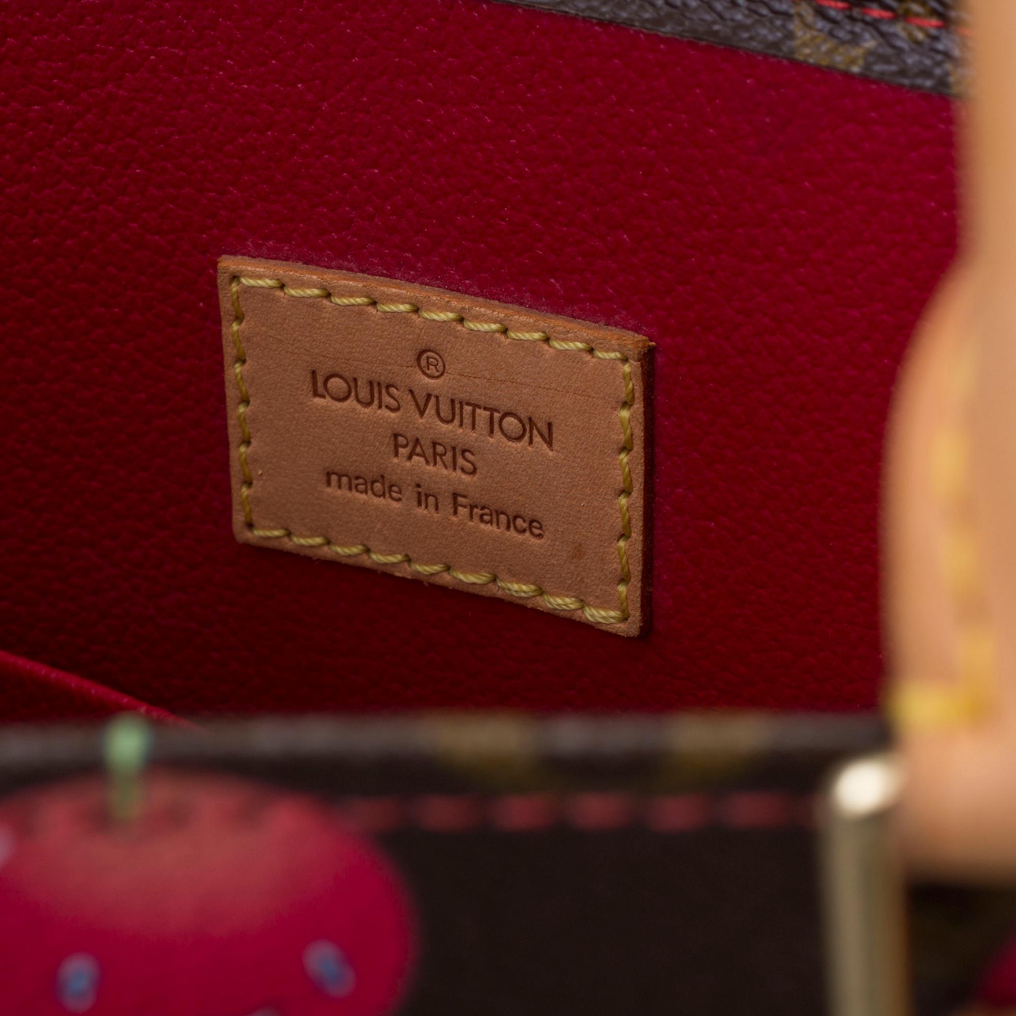 A 'Sac Plât' tote bag from Louis Vuitton, Louis Vuitton, limited edition s/s 2005.