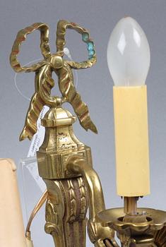 LAMPETTER, 3 st. Mässing. Gustaviansk stil, 1900-tal.