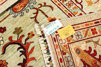 A Ziegler Ariana carpet, c. 290 x 291 cm.