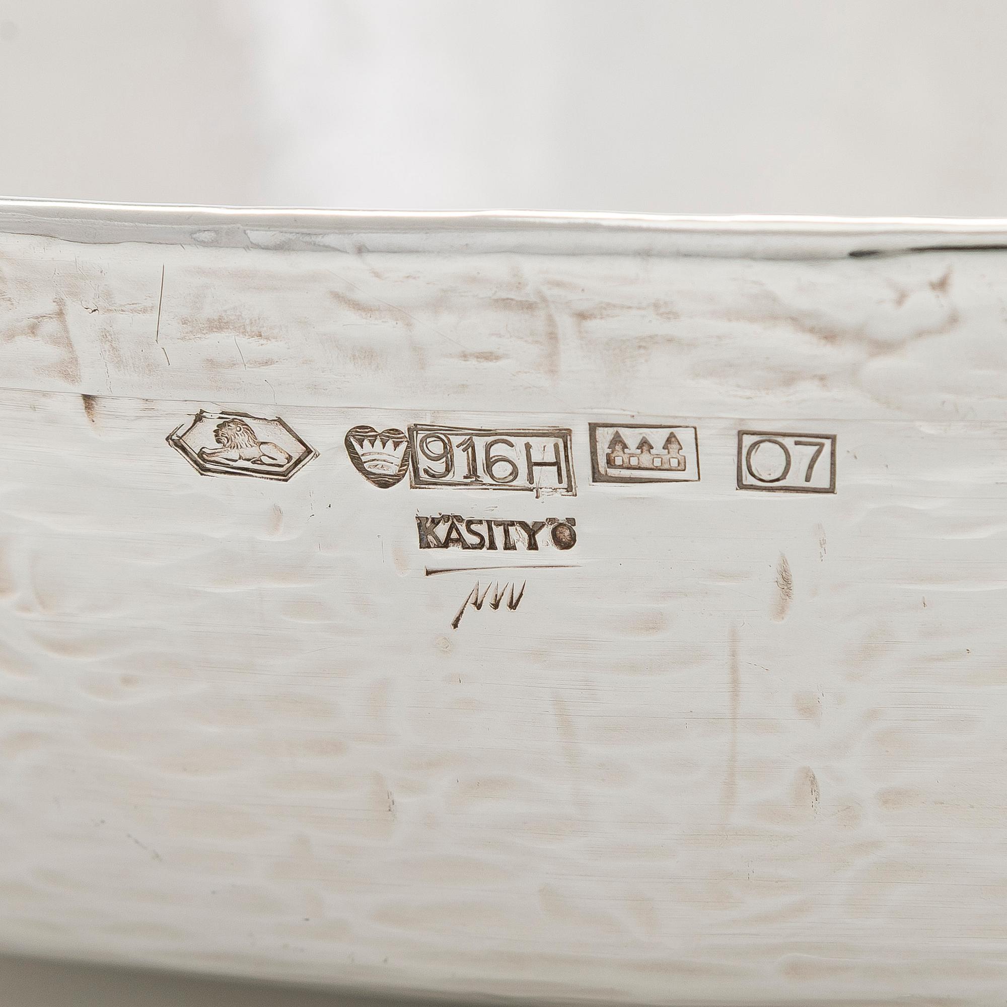 Tapio Wirkkala, skål, silver, TW 289, Kultakeskus, Tavastehus 1967. Modellen formgiven 1963.