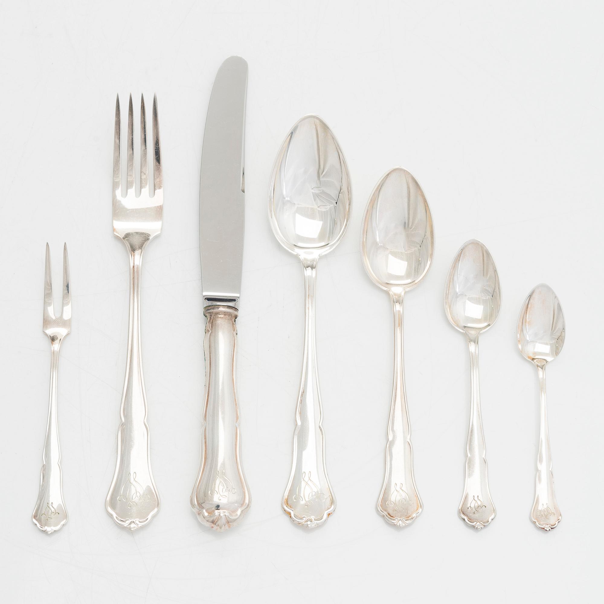 A 56-piece set of 'Chippendale' silver cutlery,  Auran Kultaseppä, Turku and Kultakeskus Hämeenlinna 1975-82.