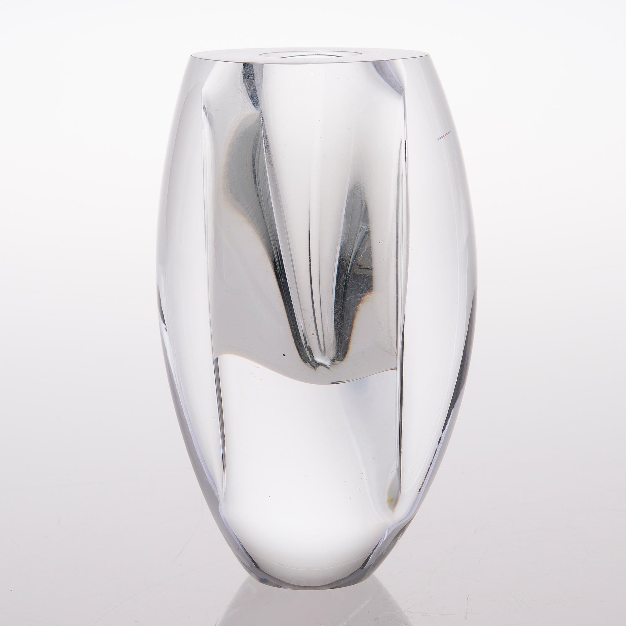 A 'Claritas' glass sculpture signed Timo Sarpaneva, Iittala 1984 C 855.