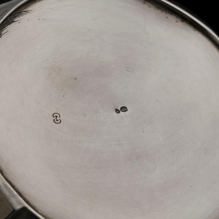 KANNA, silver, Carl M, Cohr, Danmark. 1900-talets första hälft. Vikt ca 400 gram.