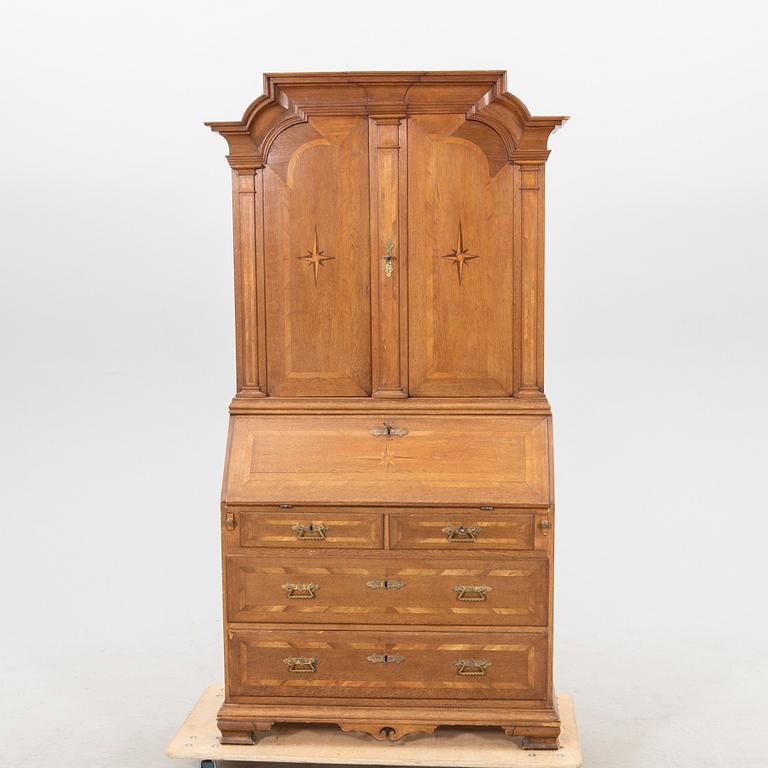Skrivskåp barock 1700-talets mitt.